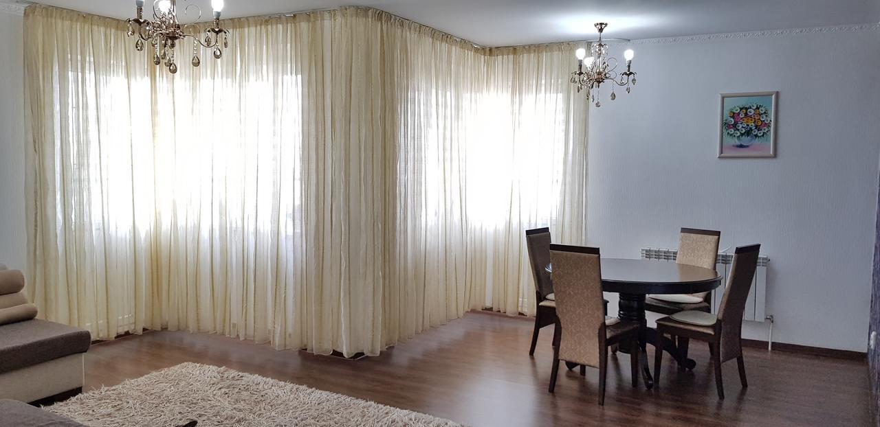 Apartment Lazurniy Астана Экстерьер фото